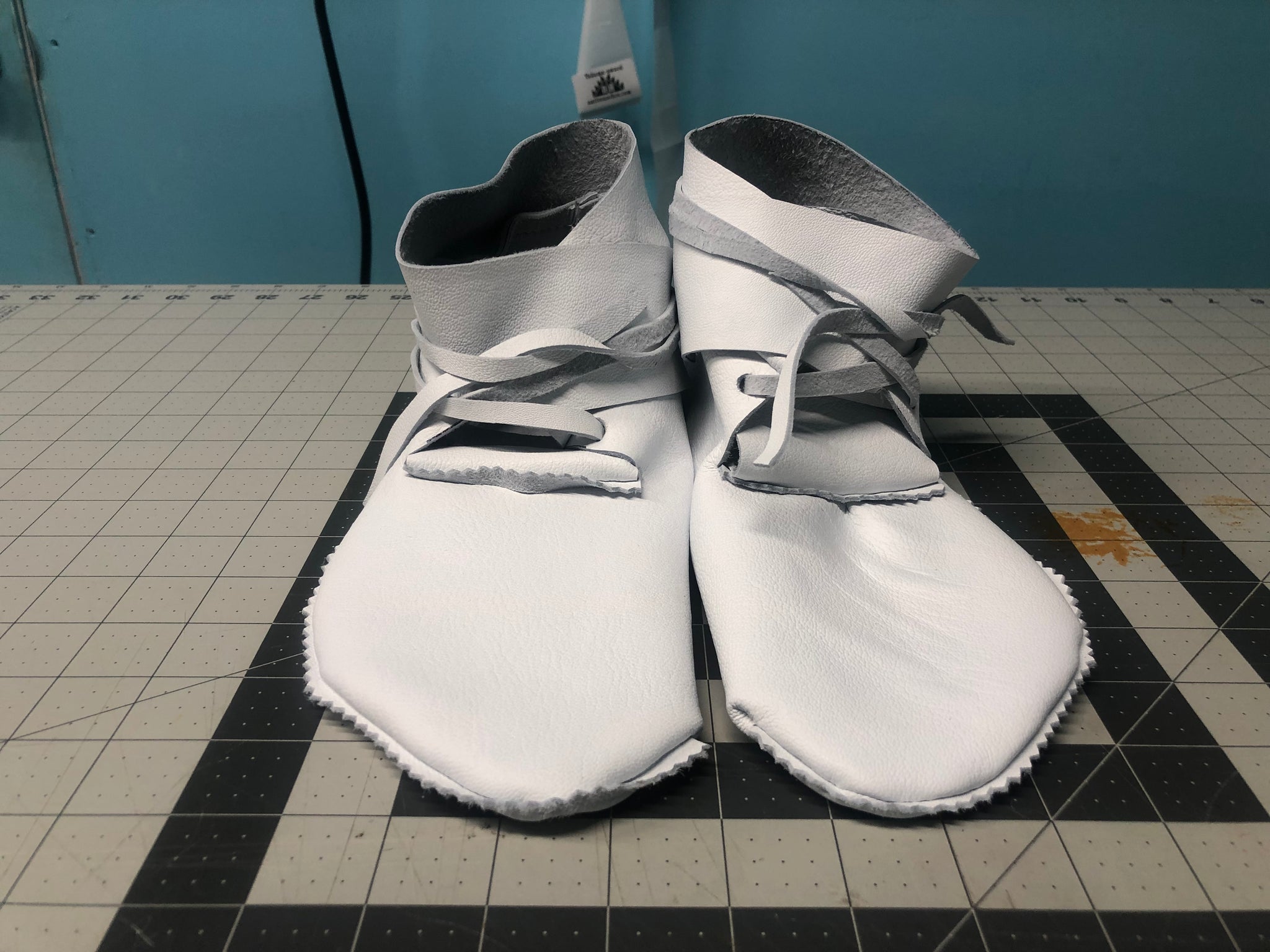 Mens plain Deerskin moccasins Native Anthro